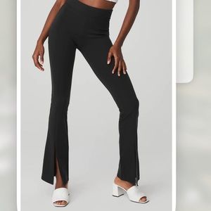 ALO YOGA AIRBRUSH 7/8 HIGH WAIST FLUTTER LEGGING